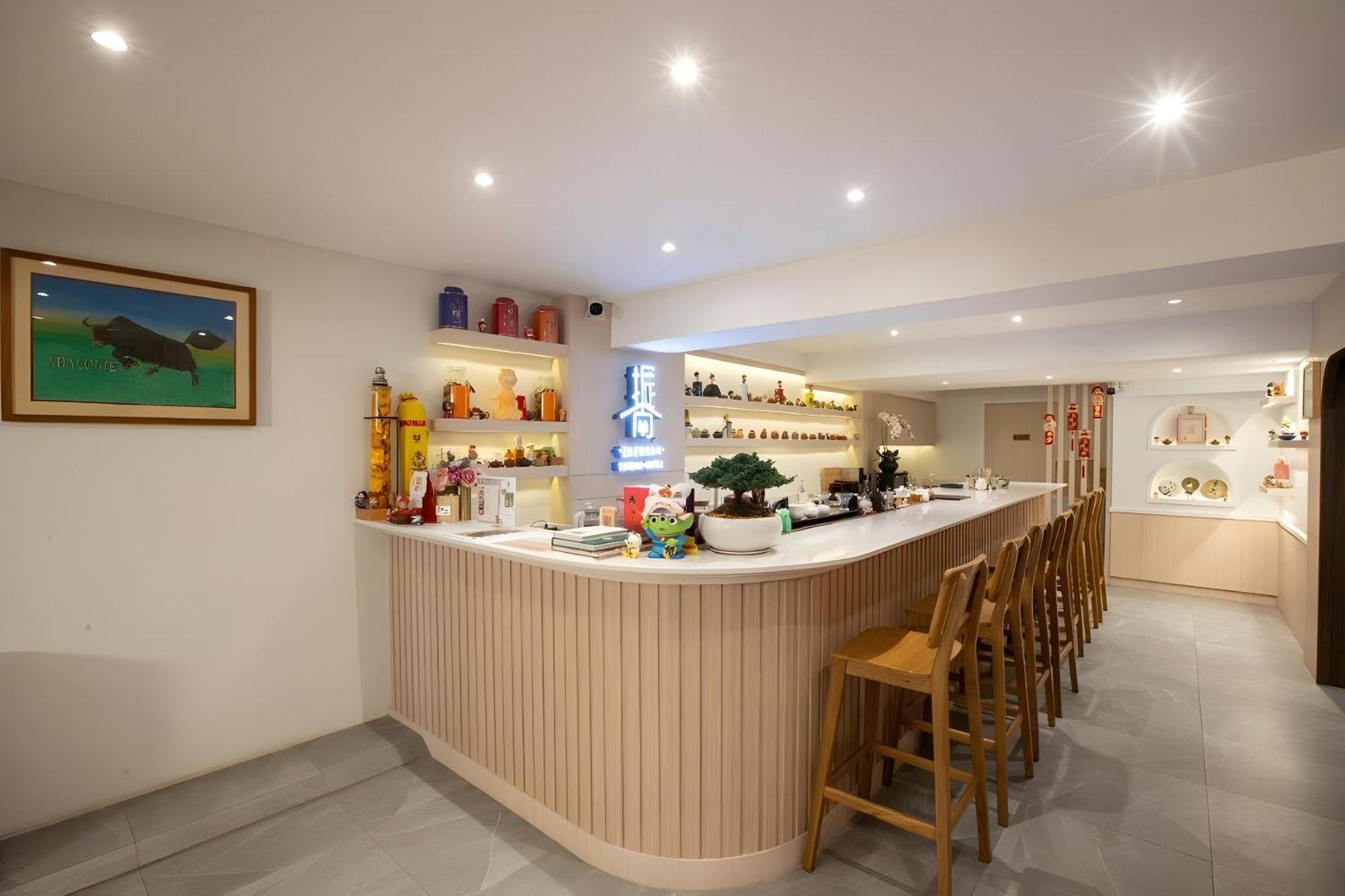 Zhennan Teabar Hotel — Photos 3
