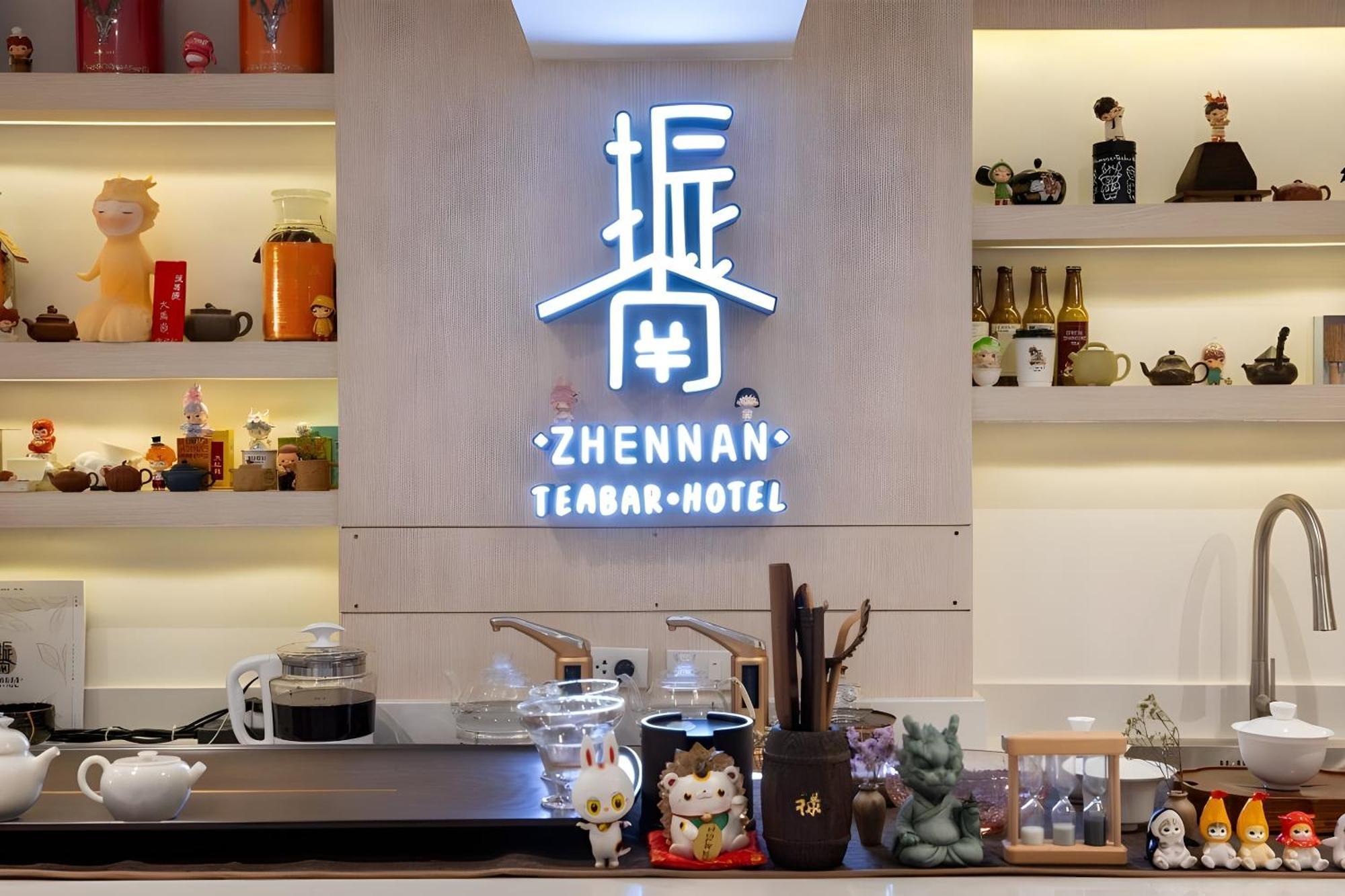 Zhennan Teabar Hotel, Chiang Mai